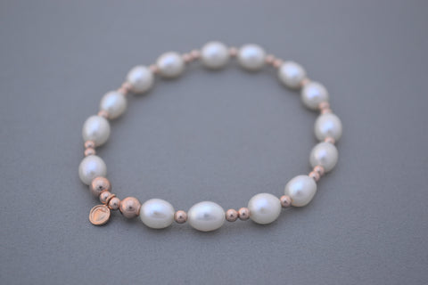 Freshwater Pearl and Rose Gold bead bracelet